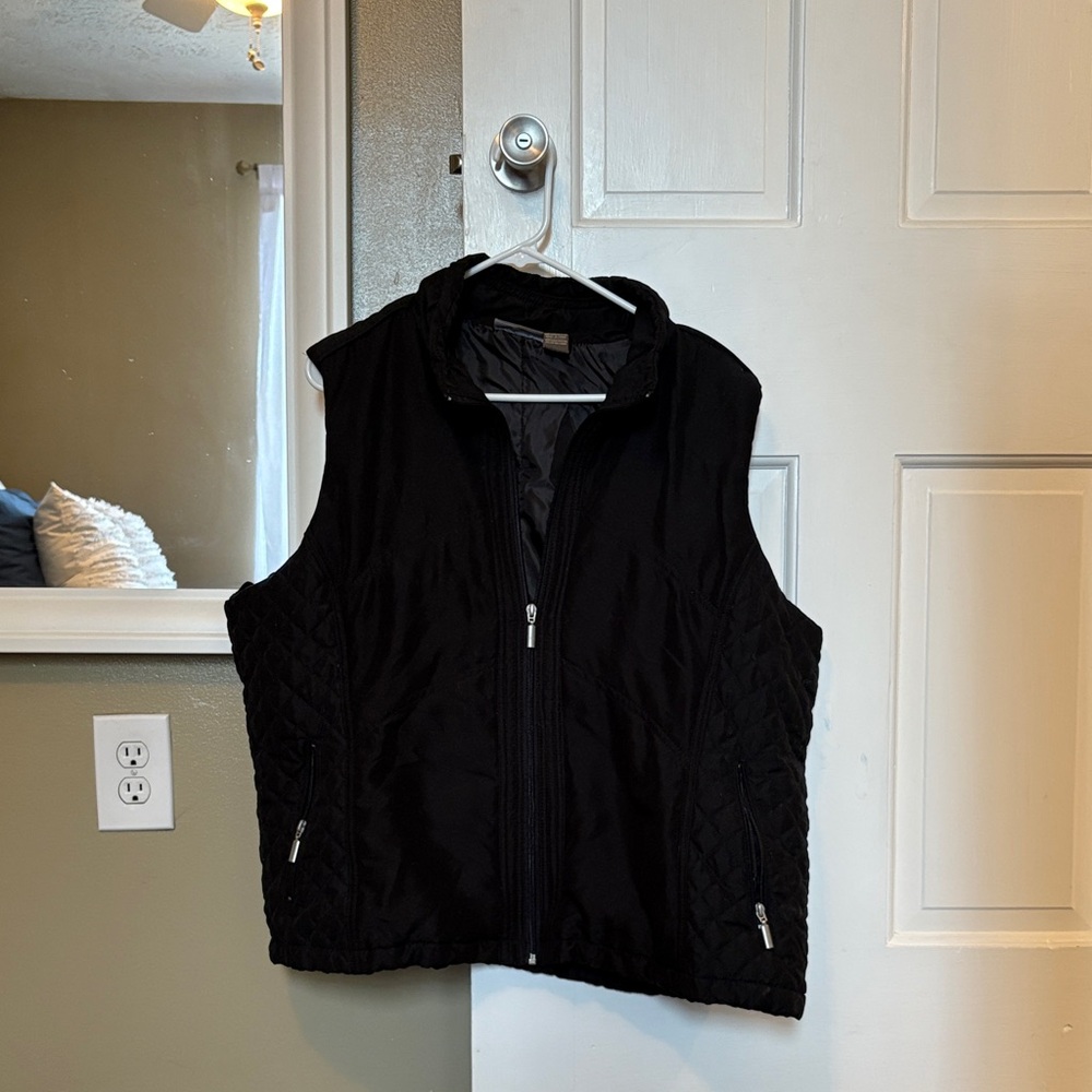Jane Ashley Black Quilted Vest